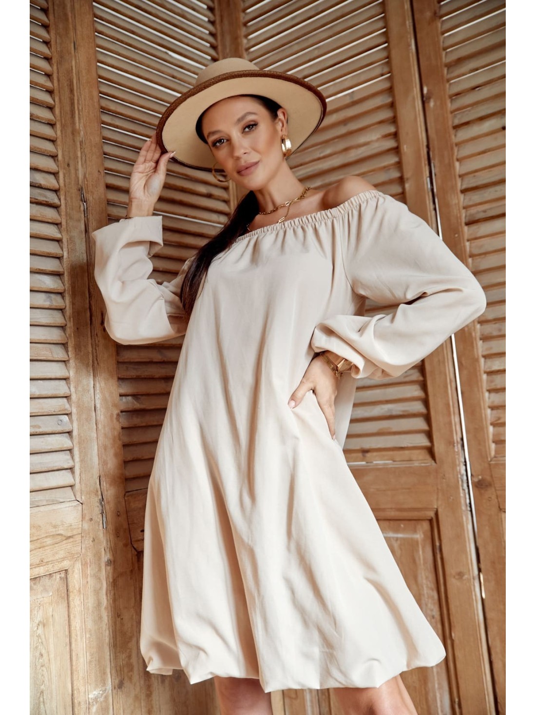 Rochie oversize trapez cu fundul umflat, bej FG653 - Magazin online - Boutique